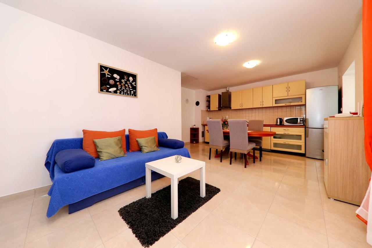 Apartments Anka Rtina Exterior photo